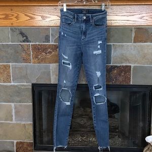 ABERCROMBIE & FITCH Simone Distressed Jean, 25/0